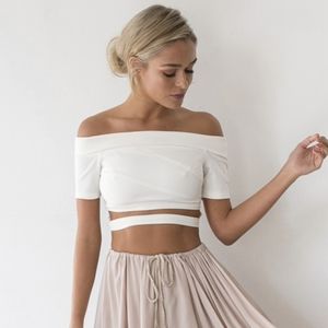 HELLOMOLLY Low and Behold Crop Top